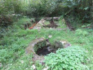 fontaine d'Audiré : source de la Théze dans le LOT